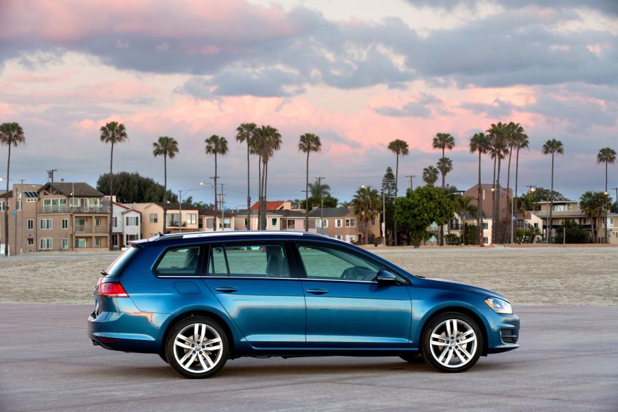  Volkswagen Golf SportWagen 2015 года  (US) (фото 25 из 25)